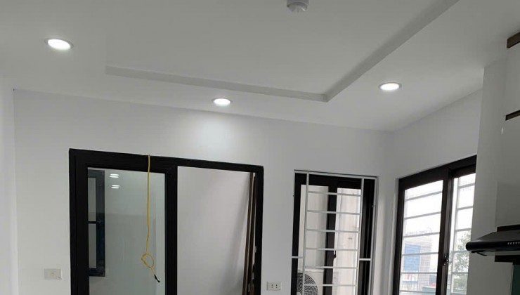 CHO THUÊ CĂN HỘ CHUNG CƯ MINI MINH KHAI TẦNG 5 THANG MÁY, 50M2, 2 NGỦ, 1 KHÁCH 8 TRIỆU
